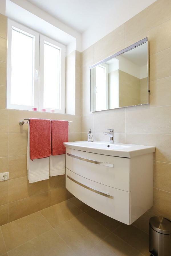 Apartments Madison زادار المظهر الخارجي الصورة